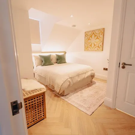 Elegant Hideaway City Centre,1 Bed Flat, 3Rd Floor Bath Exterior photo